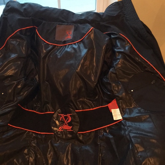 Black Down and Feather Jacket - Picture 5 of 7